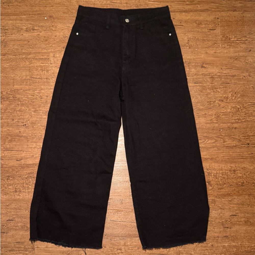 Black Wide-Leg Jeans